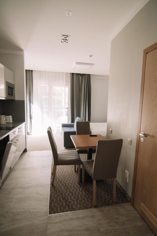 Merepargi Aparthotel & Cafe Нарва-Йыэсуу Номер фото